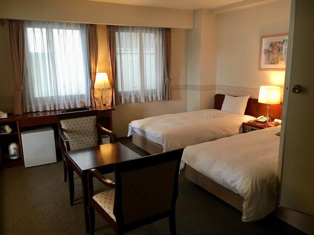 Ueno Terminal Hotel Tokyo Esterno foto