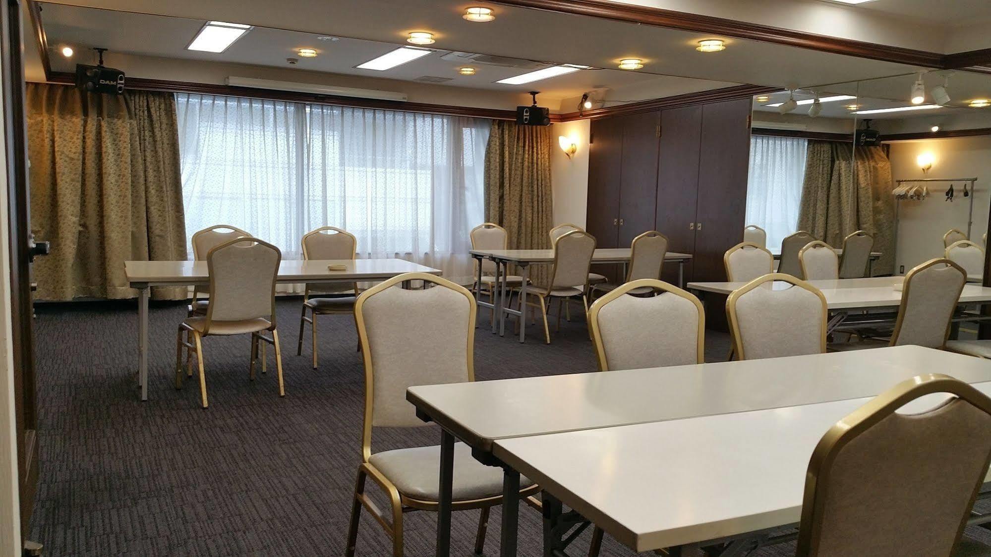 Ueno Terminal Hotel Tokyo Esterno foto